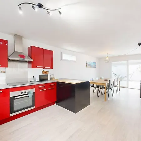 Laharie Ci - Pb - Triplex 118m2 Avec Grande Terrasse Et Parking * Bayona